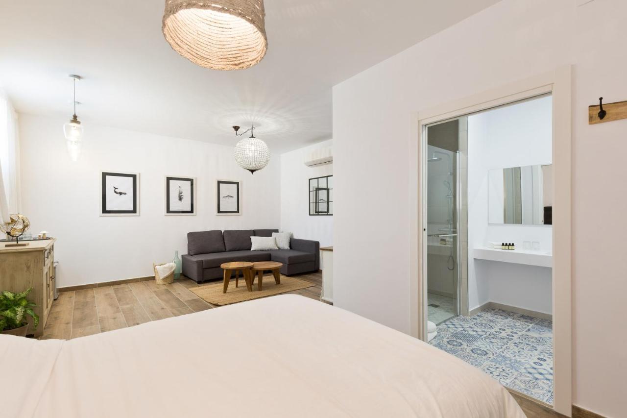 Apartahotel Masia Rovira - Esc1852